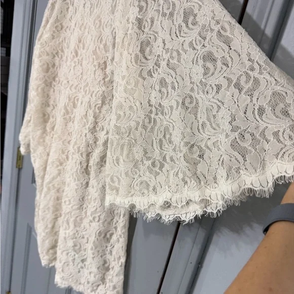 Flying Tomato Elegant Cream Dress with slip - Picture 6 of 12